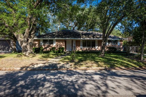 10310 Willowgrove Dr, Houston, TX, 77035-3424 | Card Image