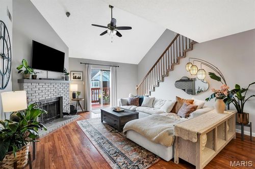 338a-338 Shirley Ridge Dr, Saint Charles, MO, 63304-3513 | Card Image