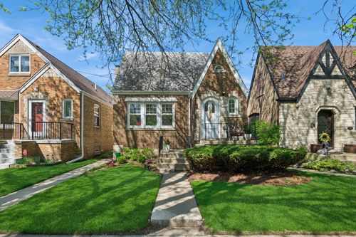 5266 N La Crosse Ave, Chicago, IL, 60630-1604 | Card Image
