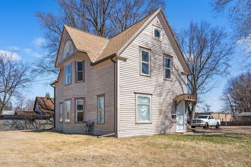 140 Davis St S, Cambridge, MN, 55008-1714 | Card Image