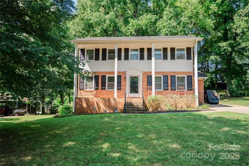 427 Willow Rd, Salisbury, NC, 28147-7749 | Card Image