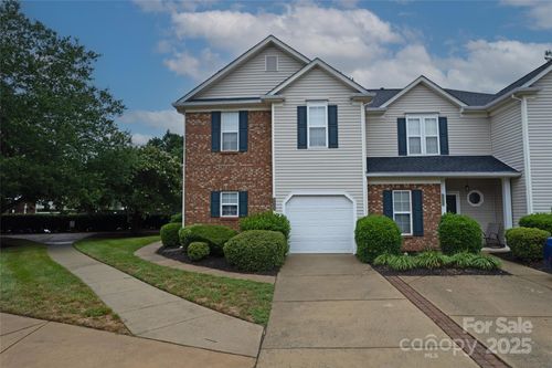8856 Cinnabay Dr, Charlotte, NC, 28216-1789 | Card Image
