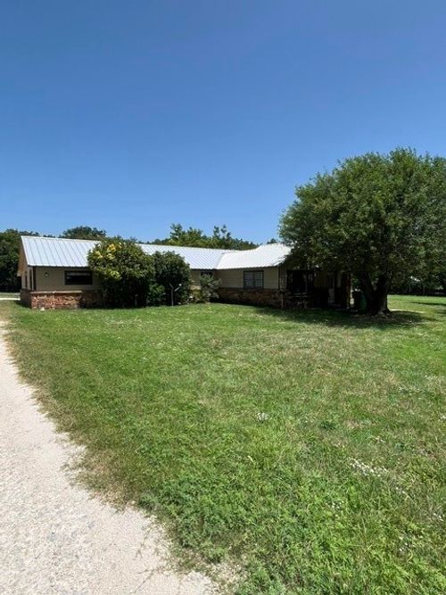 1308 Mesquite St, Goldthwaite, TX, 76844-2334 | Card Image