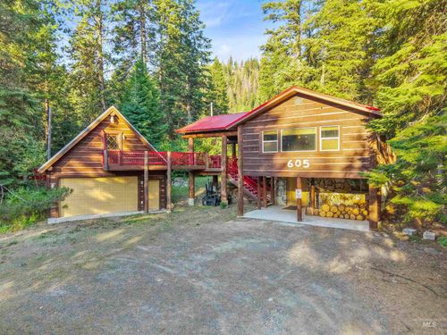 605 W Mountain Rd, Cascade, ID, 83611-5029 | Card Image