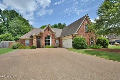 5088 Garner Ln, Southaven, MS, 38672-6001 | Card Image