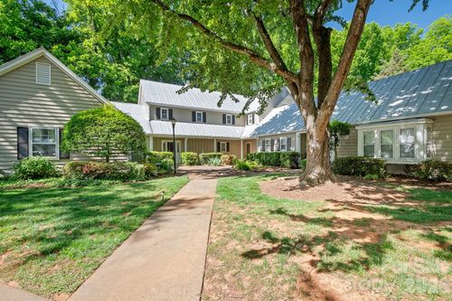 17-3-3706 Selwyn Farms Ln, Charlotte, NC, 28209-4035 | Card Image