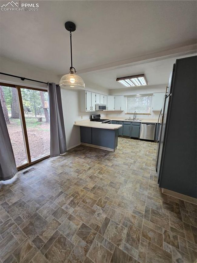 832 Spring Valley Dr, House other with 3 bedrooms, 3 bathrooms and null parking in Divide CO | Image 8