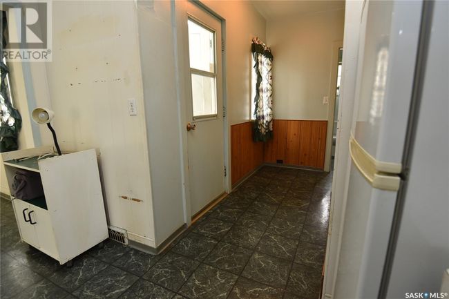 303 2 Nd St W, House other with 3 bedrooms, 1 bathrooms and null parking in Nipawin SK | Image 5