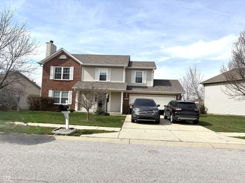 11052 Oakspring Dr, Indianapolis, IN, 46239-8802 | Card Image