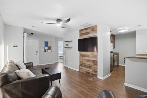 5c-1155 Old Monrovia Rd Nw, Huntsville, AL, 35806-3511 | Card Image