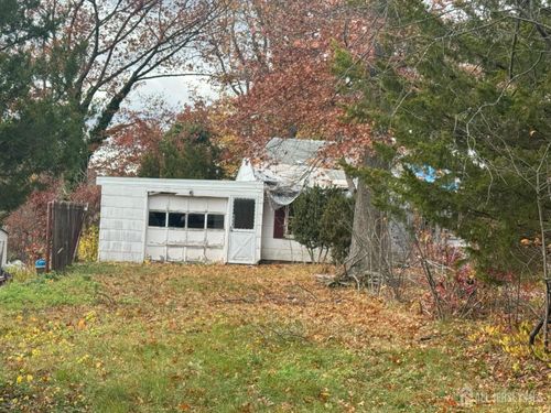 71 Elm Ave, Iselin, NJ, 08830-1505 | Card Image