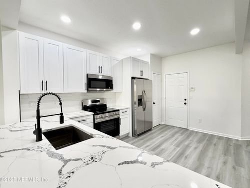 13424 English Peak Ct, JACKSONVILLE, FL, 32258-5502 | Card Image