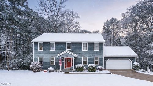 151 Granada Cir, Parkersburg, WV, 26104-8119 | Card Image