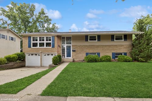 1217 E Pratt Dr, Palatine, IL, 60074-7205 | Card Image