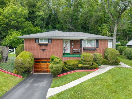 139 E Owens Ave, Derry, PA, 15627-1644 | Card Image