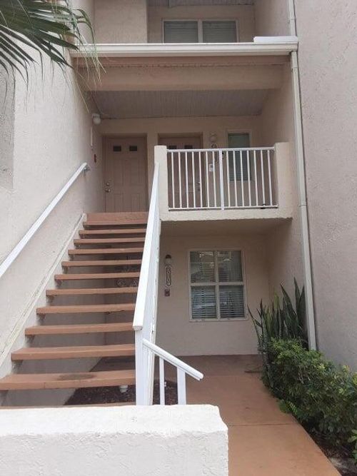 20304 Glenmoor Dr, West Palm Beach, FL, 33409-2835 | Card Image