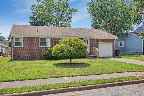 112 Valirey Dr, Hampton, VA, 23669-1816 | Card Image