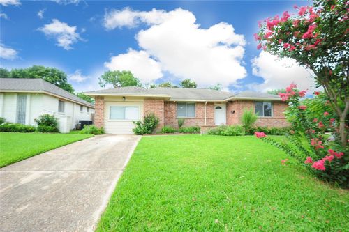 11406 Herald Square Dr, Houston, TX, 77099-1620 | Card Image