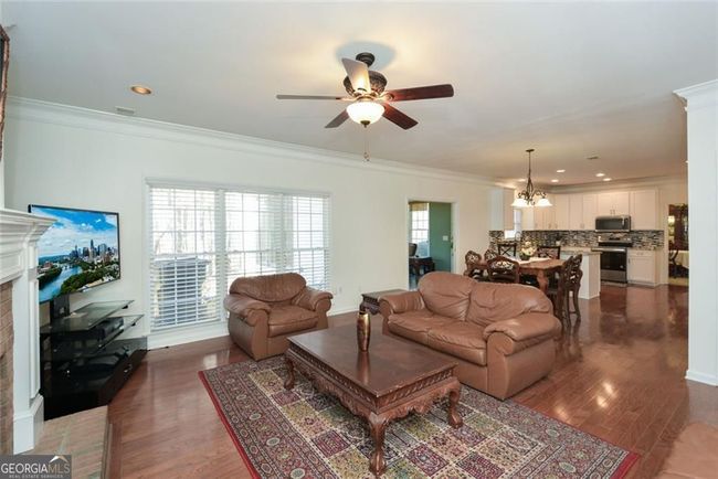 305 Collegiate Dr, House other with 5 bedrooms, 4 bathrooms and 2 parking in Powder Springs GA | Image 19