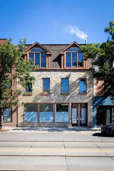 432 Queen St E, Home with 6 bedrooms, 6 bathrooms and 1 parking in Toronto ON | Image 1