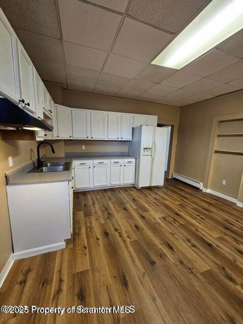 apt-1-202 Moosic Rd, Old Forge, PA, 18518-2050 | Card Image