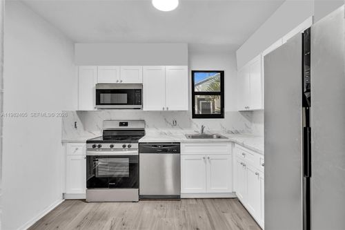 2-118 Nw 44th St, Miami, FL, 33127-2614 | Card Image