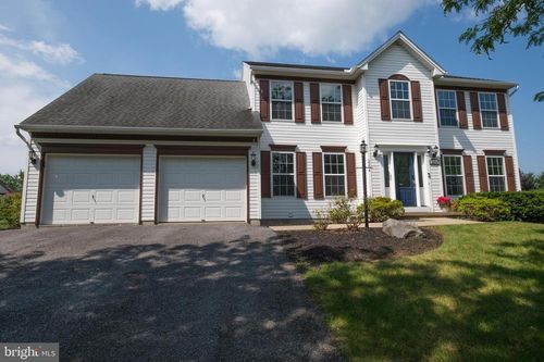 2274 Autumnwood Dr, STATE COLLEGE, PA, 16801-2408 | Card Image
