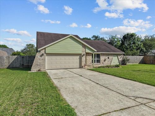 1118 Killarney Ave, Friendswood, TX, 77546-5322 | Card Image