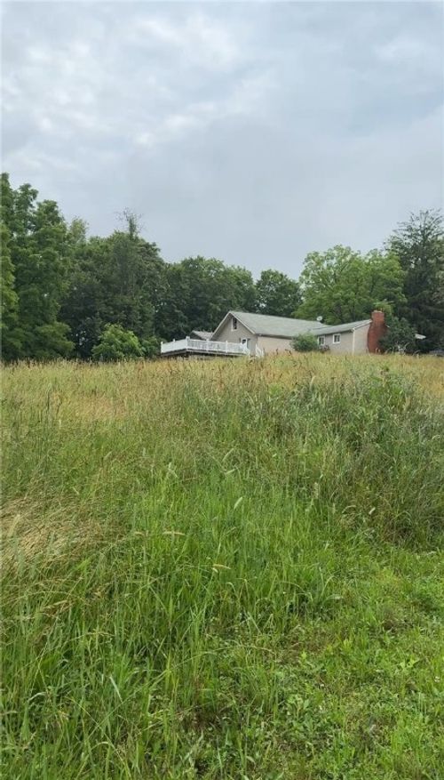 38 Crain Dr, Burgettstown, PA, 15021-2237 | Card Image