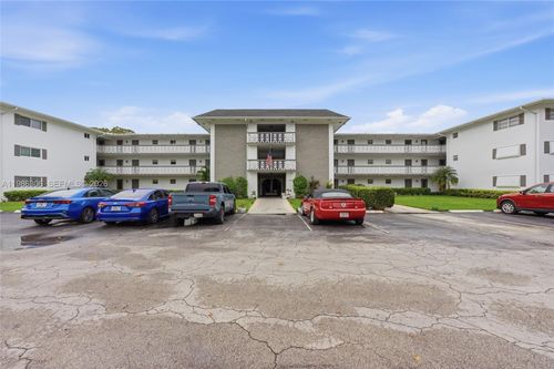 209-1201 Hillcrest Ct, Hollywood, FL, 33021-7879 | Card Image
