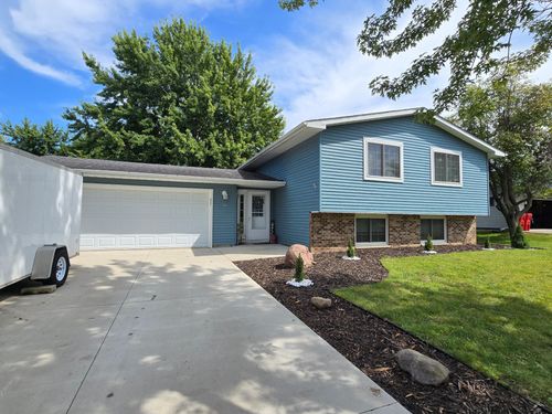 524 10th Ave Nw, Dodge Center, MN, 55927-9048 | Card Image