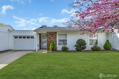 81b-81 Banyan Plz, Monroe, NJ, 08831 | Card Image