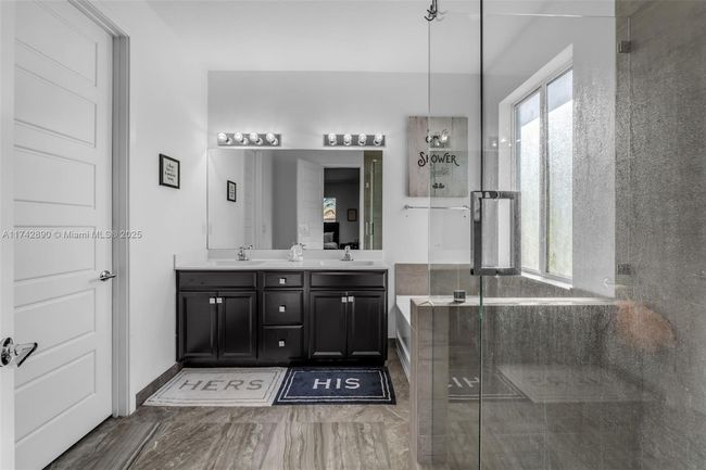 15124 Sw 176 Th Ter, House other with 4 bedrooms, 4 bathrooms and null parking in Miami FL | Image 26