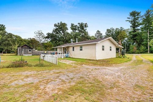 458 County Road O, Hancock, WI, 54943-9358 | Card Image