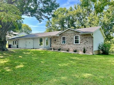 1075 Grand Central Boulevard, House other with 3 bedrooms, 2 bathrooms and null parking in Somerset KY | Image 1