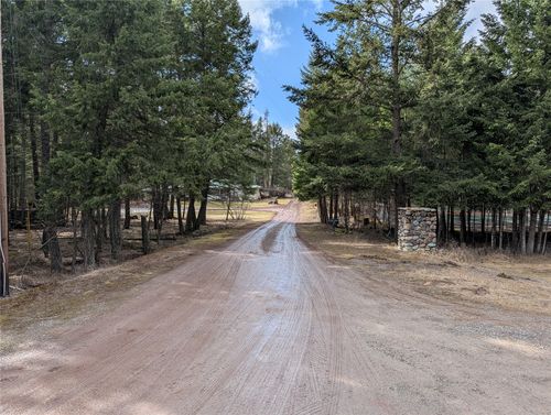 2260 E Lakeshore Dr, Whitefish, MT, 59937-3331 | Card Image