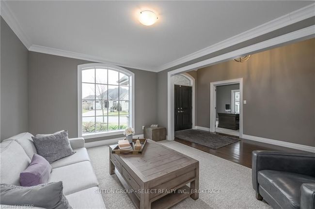 421 Bradwell Chase, House other with 4 bedrooms, 0 bathrooms and 6 parking in London ON | Image 10
