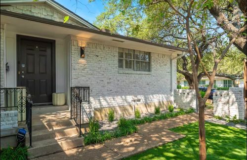 9003 Villa Park Cir, Dallas, TX, 75225-2005 | Card Image