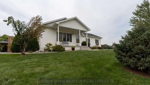 1837 9th St, Aurora, NE, 68818-1213 | Card Image