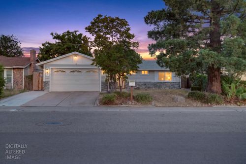 7263 Hayward Drive, Sacramento, CA, 95828 | Card Image