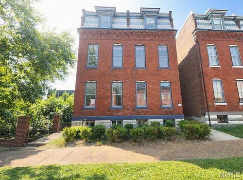 1226 Victor St, Saint Louis, MO, 63104-4326 | Card Image