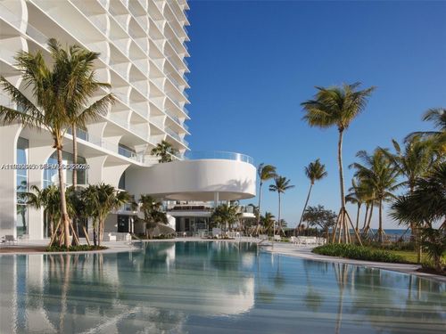 904-16901 Collins Ave, Sunny Isles Beach, FL, 33160-5348 | Card Image