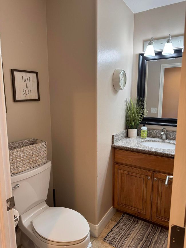 Half Bathroom | Image 32