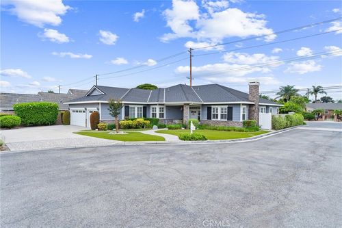1522 Oakhill Ct, Santa Ana, CA, 92705-3297 | Card Image