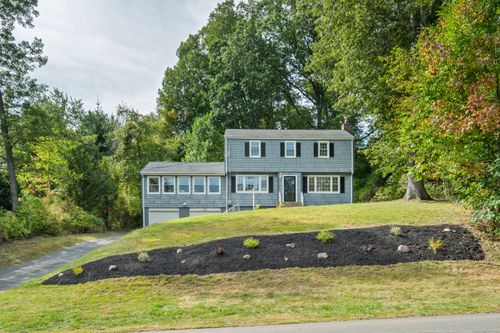 660 W Woods Rd, Hamden, CT, 06518-1838 | Card Image