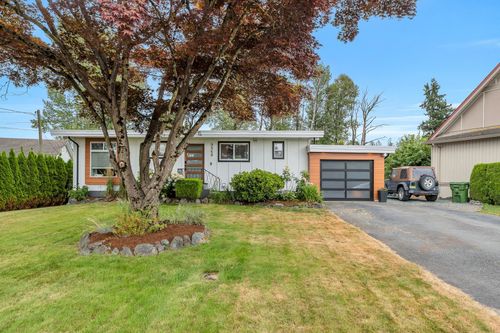 9960 Jones Dr, Chilliwack, BC, V4Z0A9 | Card Image