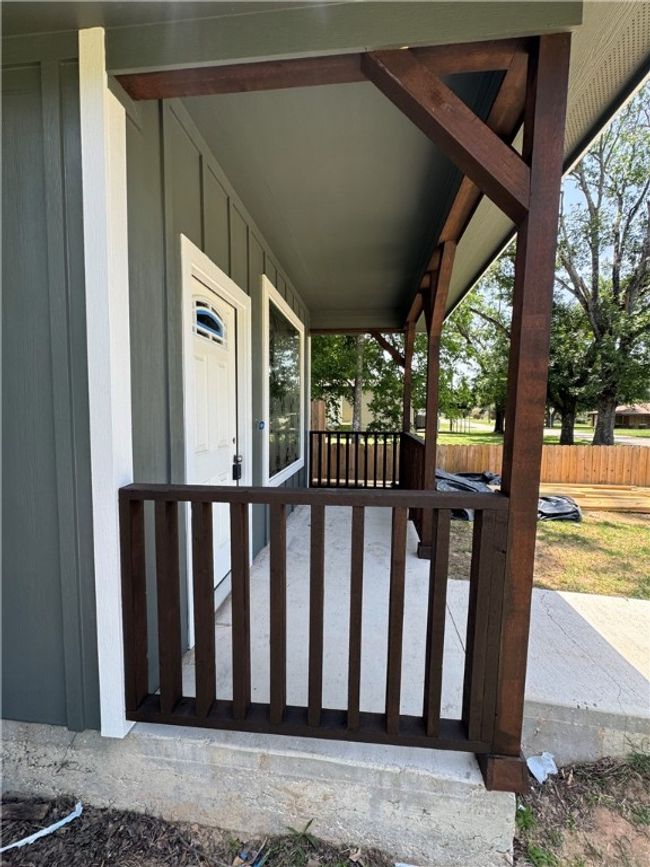 501 W 10 Th St, House other with 3 bedrooms, 2 bathrooms and null parking in Hearne TX | Image 4