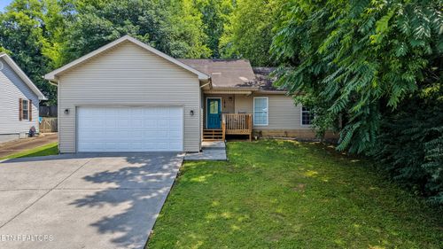 1414 Wales Ave, Maryville, TN, 37804-4140 | Card Image