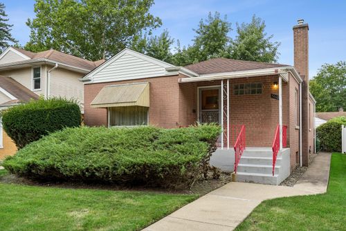 5618 N Kenneth Ave, Chicago, IL, 60646-5906 | Card Image