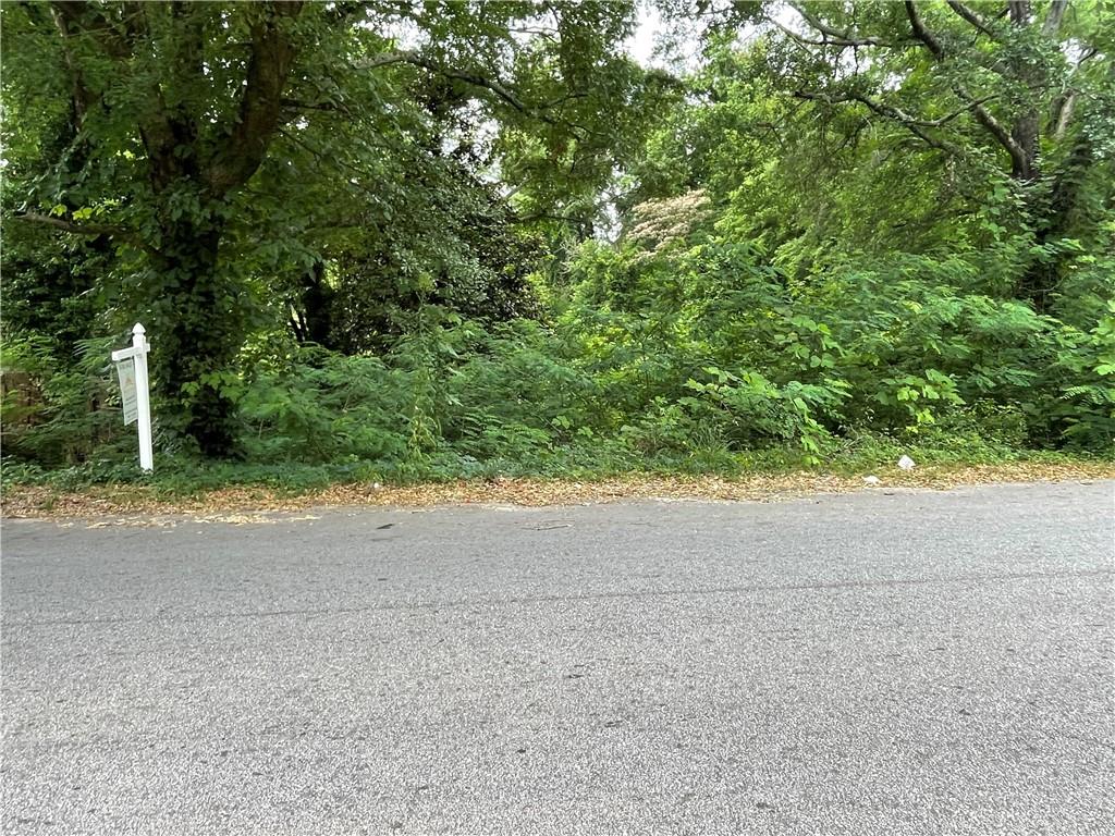 Howell Dr, Atlanta, GA 30331